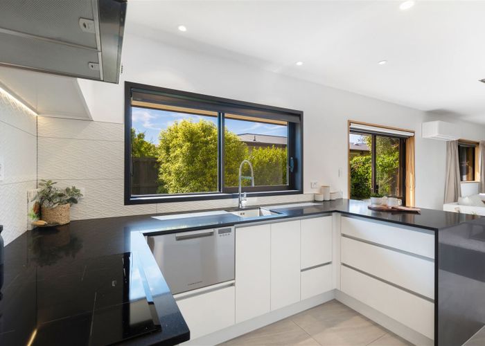  at 2/193 Weston Road, St Albans, Christchurch