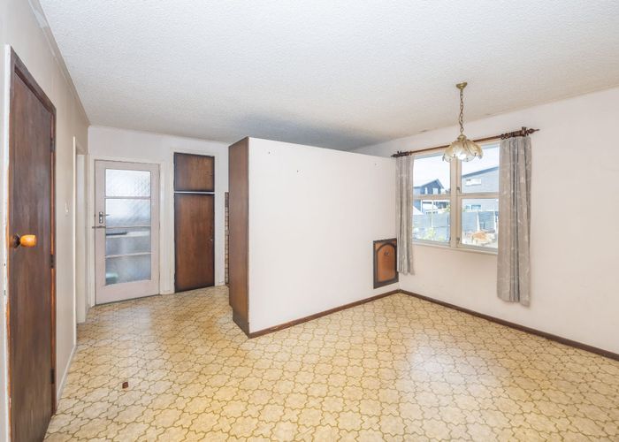  at 331 Peachgrove Road, Fairfield, Hamilton