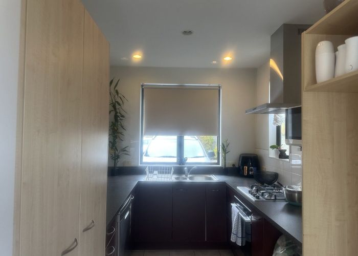  at 27/22 Northcross Drive, Northcross, North Shore City, Auckland