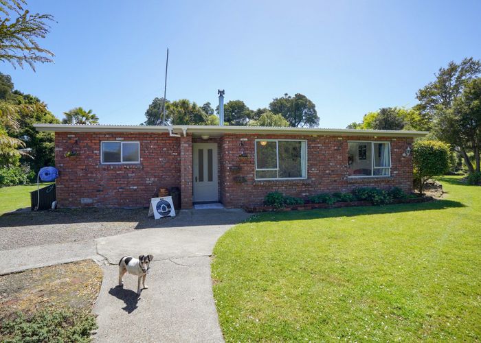  at 18 Mahuri Road, Otatara