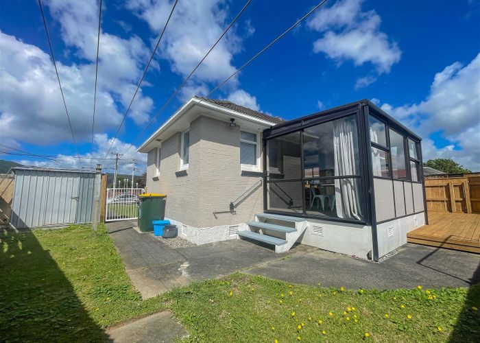  at 4 Hollard Grove, Avalon, Lower Hutt