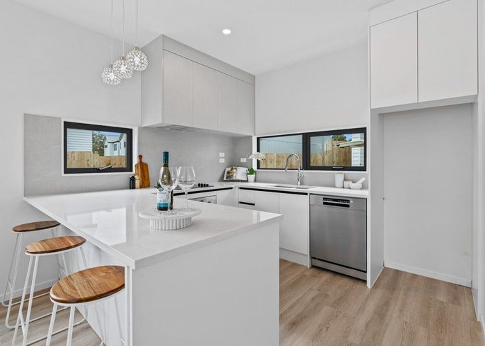  at 56 Oreil Avenue, West Harbour, Waitakere City, Auckland