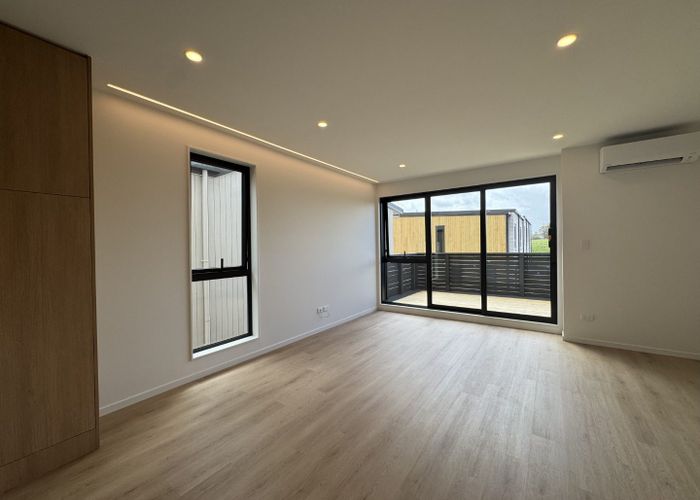  at 202b Henwood Road, Westgate, Waitakere City, Auckland