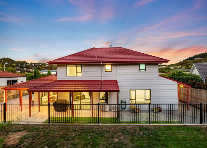  at 14 Bowman Place, Whitby, Porirua