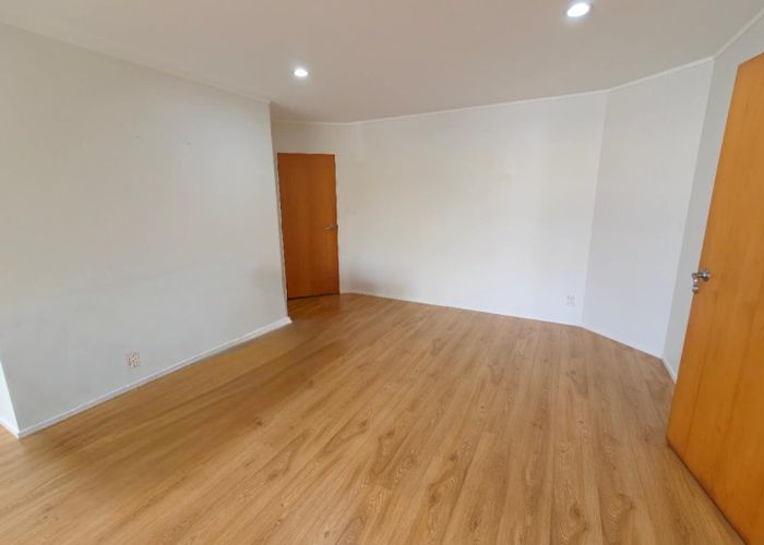  at 74 Caribbean Drive, Unsworth Heights, North Shore City, Auckland