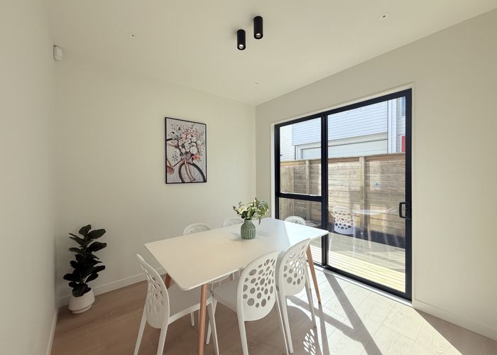  at 5/54 Boakes Road, Mount Wellington, Auckland City, Auckland