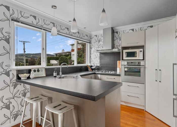  at 5 Upland Street, Helensburgh, Dunedin, Otago