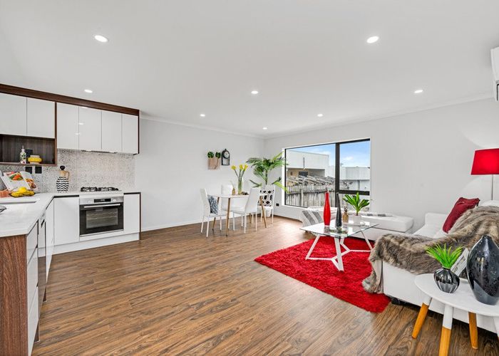  at 9/50 Tiverton Road, Avondale, Auckland