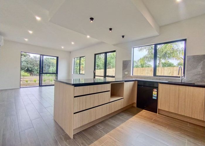  at 11 Portadown Ave, Pakuranga Heights, Manukau City, Auckland