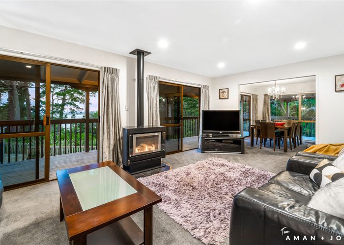  at 11 Gothic Place, Lynfield, Auckland