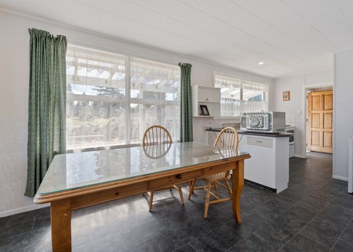  at 8 Hall Crescent, Taumarunui