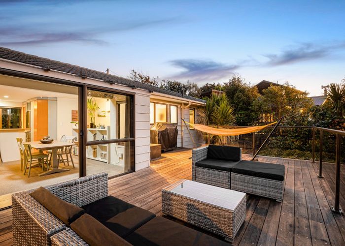  at 73 Arran Road, Browns Bay, Auckland
