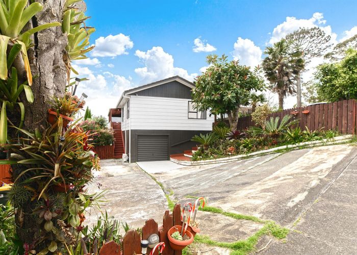 at 48 Lavelle Road, Henderson, Auckland
