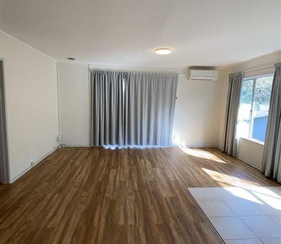  at 1040A East Coast Road, Fairview Heights, North Shore City, Auckland