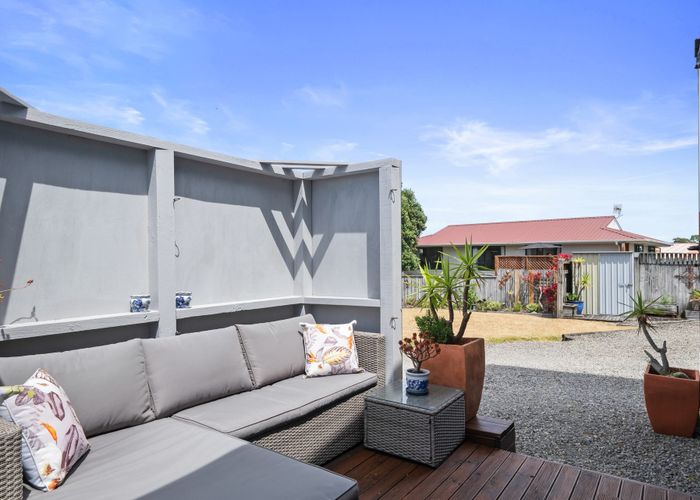  at 33 Rutherford Drive, Waikanae Beach, Waikanae