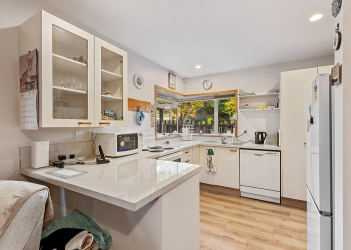  at 2/31 Charlesworth Street, Woolston, Christchurch