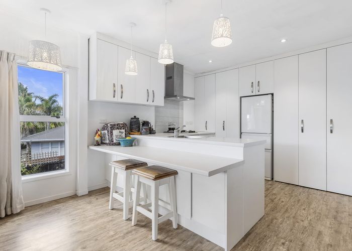  at 21 Howe Street, Howick, Auckland