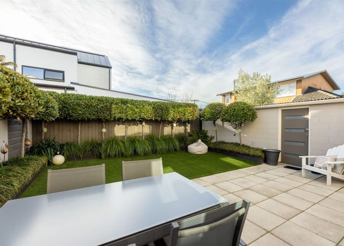  at 3/71 Office Road, Merivale, Christchurch