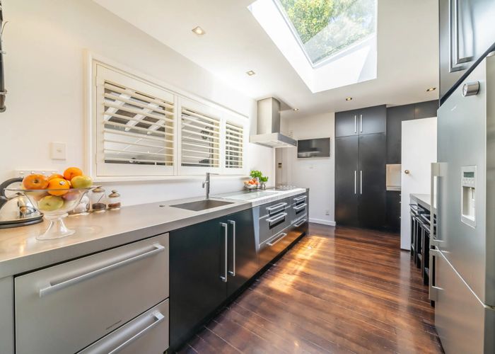  at 9 Chatsworth Road, Silverstream, Upper Hutt, Wellington