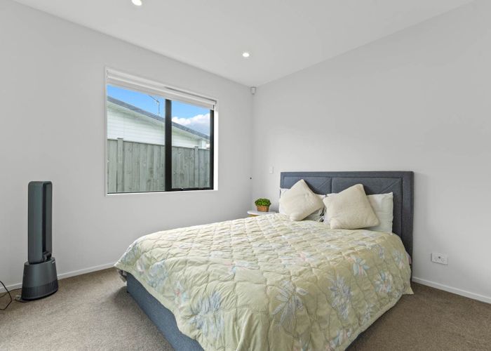  at 5 Parkmore Drive, Papakura, Papakura, Auckland