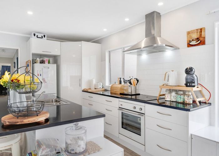  at 1/13 De Quincey Terrace, Highland Park, Manukau City, Auckland