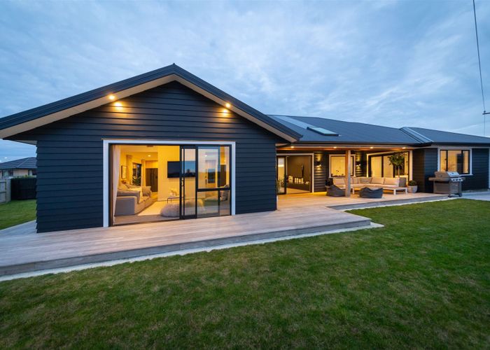  at 21 Monaco Grove, Fitzherbert, Palmerston North