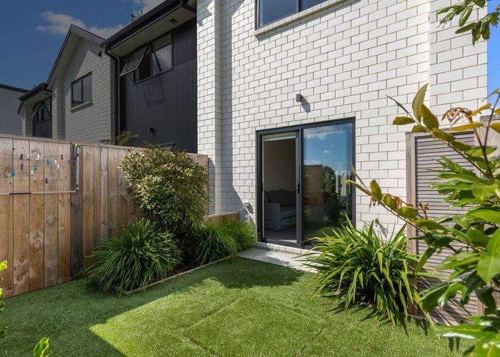  at 6A/87 Taikata Road, Te Atatu Peninsula, Waitakere City, Auckland