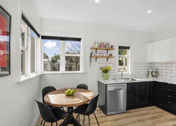 at 24 Kauri Street, Eastbourne, Lower Hutt