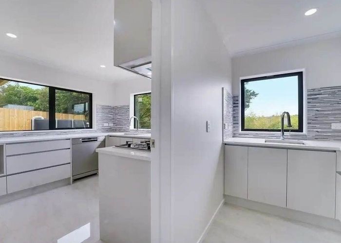  at 18D MacLaurin Street, Blockhouse Bay, Auckland City, Auckland