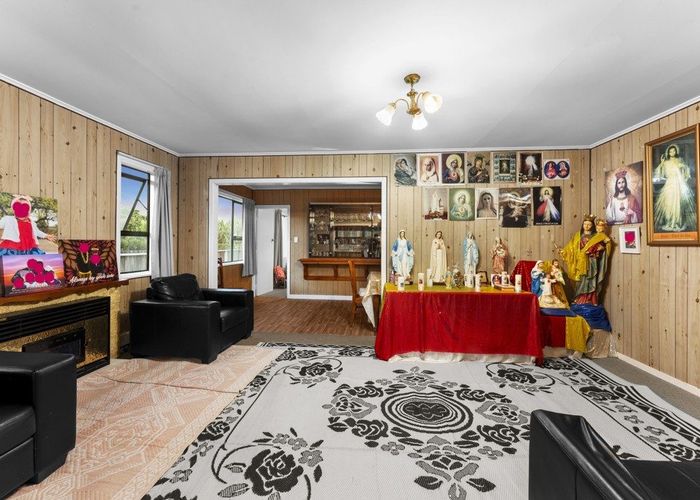  at 41 Clayton Avenue, Otara, Auckland
