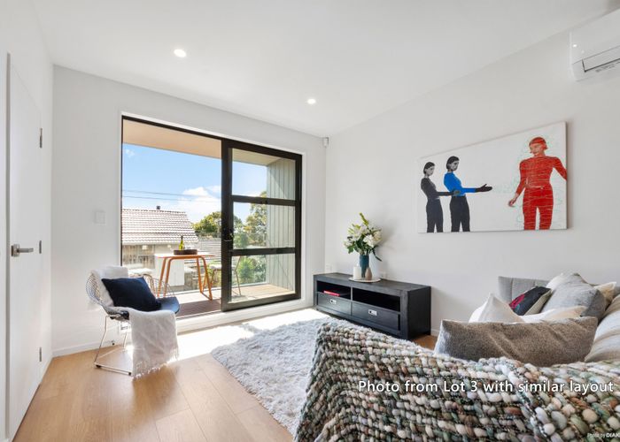  at 9/26 Buscomb Avenue, Henderson, Waitakere City, Auckland
