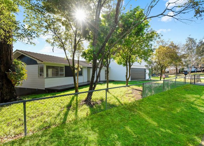  at 63 Awaruku Road, Torbay, Auckland