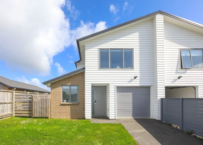  at 2/6 Ekara Road, Flagstaff, Hamilton