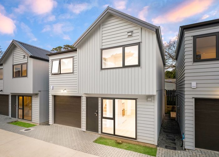  at 58C Fitzherbert Avenue, West Harbour, Waitakere City, Auckland