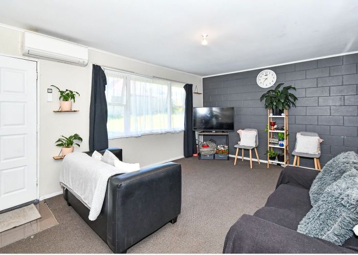  at 1/80 Portage Road, Papatoetoe, Manukau City, Auckland