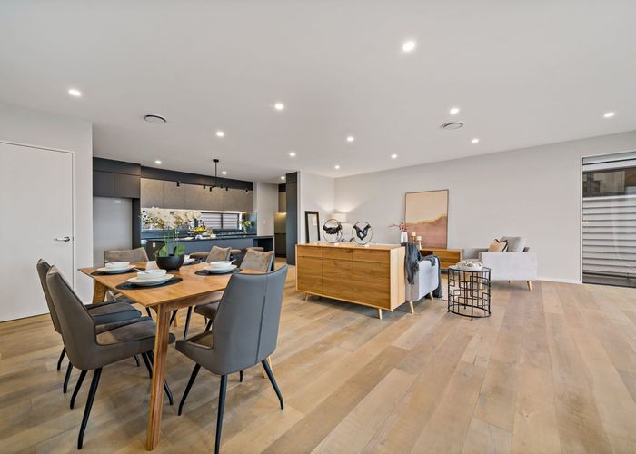  at 835D Manukau Road, Royal Oak, Auckland