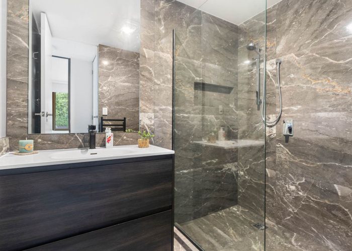  at 1/67 Tramway Road, Beach Haven, North Shore City, Auckland