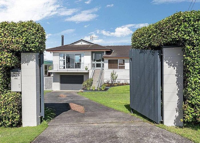  at 115 Sandspit Road, Shelly Park, Auckland