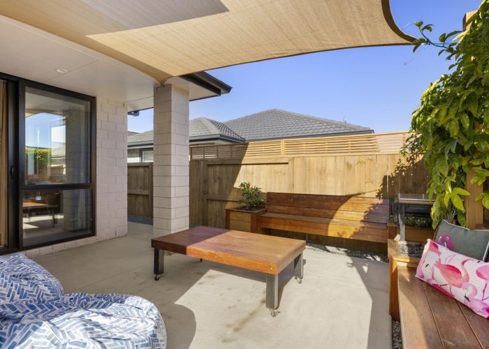  at 14 TE WHARO DRIVE
