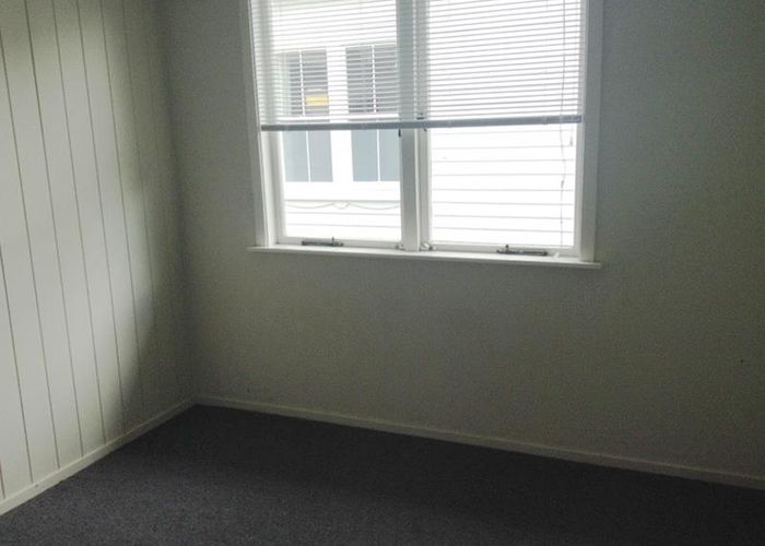  at 2/10 Croydon Road, Mount Eden, Auckland