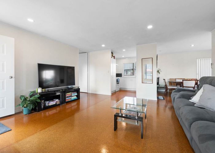  at 10 Nedlands Place, Burswood, Auckland