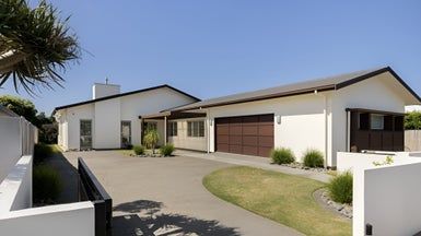  at 81 Oriental Parade, Papamoa Beach, Papamoa