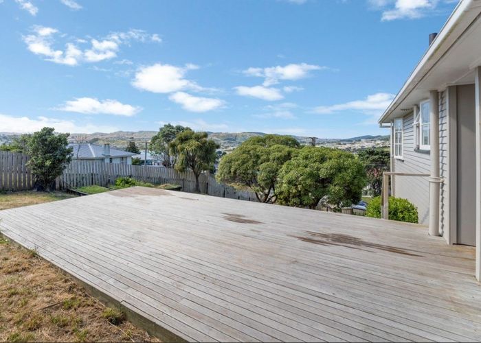  at 19 Taupiri Crescent, Titahi Bay, Porirua