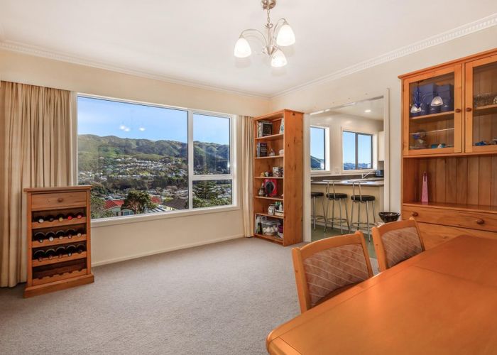  at 2 Spicer Place, Tawa, Wellington