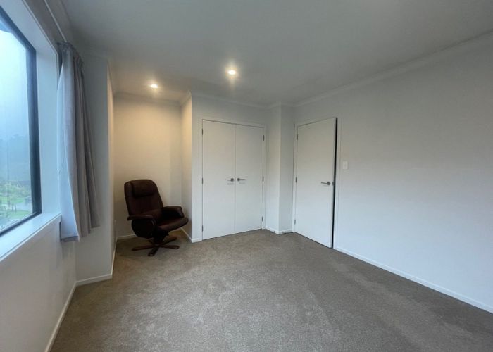  at 4 Turtleback Avenue, Whitby, Porirua, Wellington