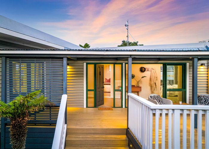  at 1/46 Rua Road, Glen Eden, Waitakere City, Auckland