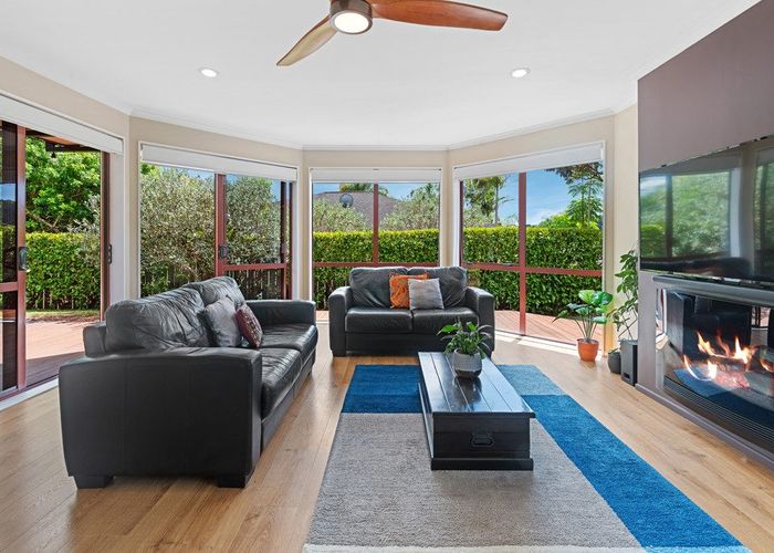  at 101 Te Wharau Drive, Greenhithe, Auckland