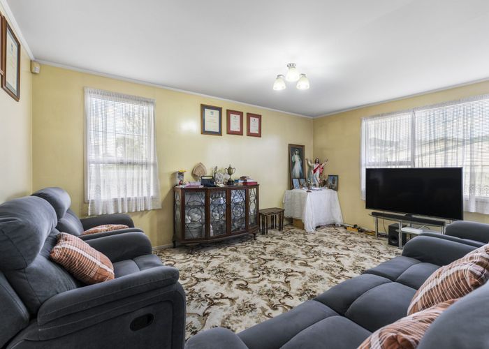  at 18 Station Road, Takanini, Papakura, Auckland