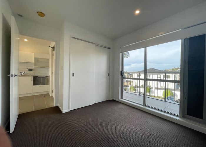  at A10/60 Masons Road, Albany, North Shore City, Auckland