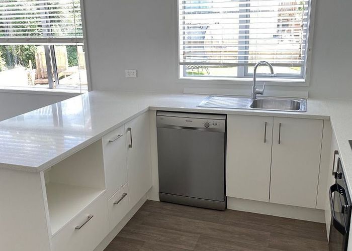  at 841A Beach Road, Browns Bay, North Shore City, Auckland